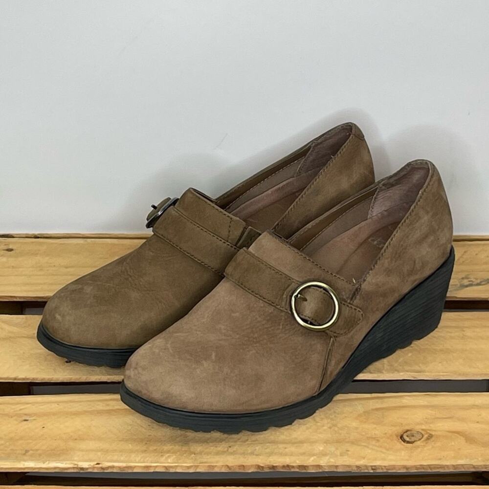 Dansko Clio Comfort Woman's Shoes Nubuck Mushroom Wedge Loafers size 40